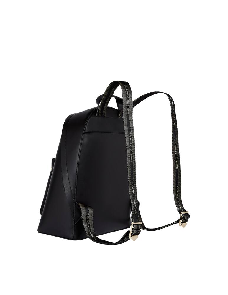 Shop Tommy Hilfiger Iconic backpack with logo on Rinascente