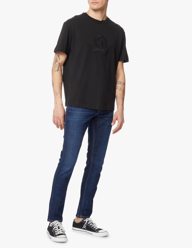Tommy Hilfiger Maglietta girocollo crest festive - nero - immagine 2 Tommy Hilfiger Maglietta girocollo crest festive - nero - immagine 2