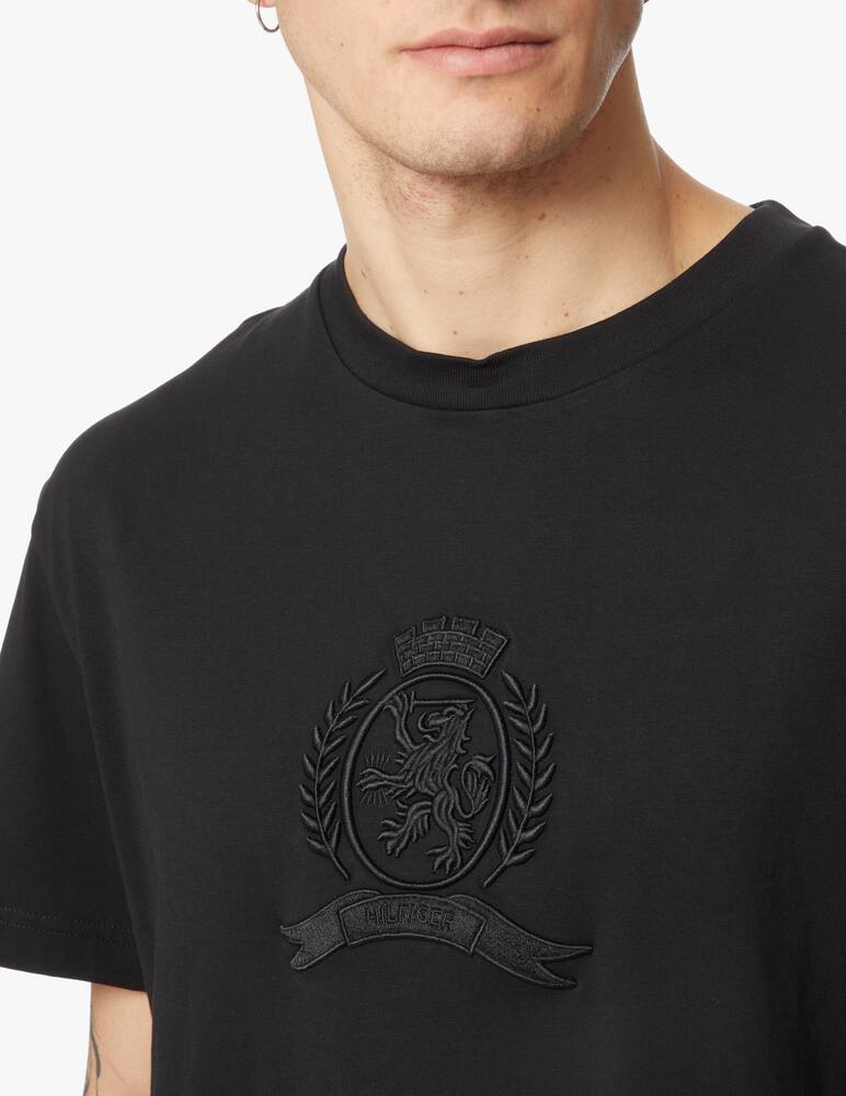 Tommy Hilfiger Maglietta girocollo crest festive - nero - immagine 4 Tommy Hilfiger Maglietta girocollo crest festive - nero - immagine 4