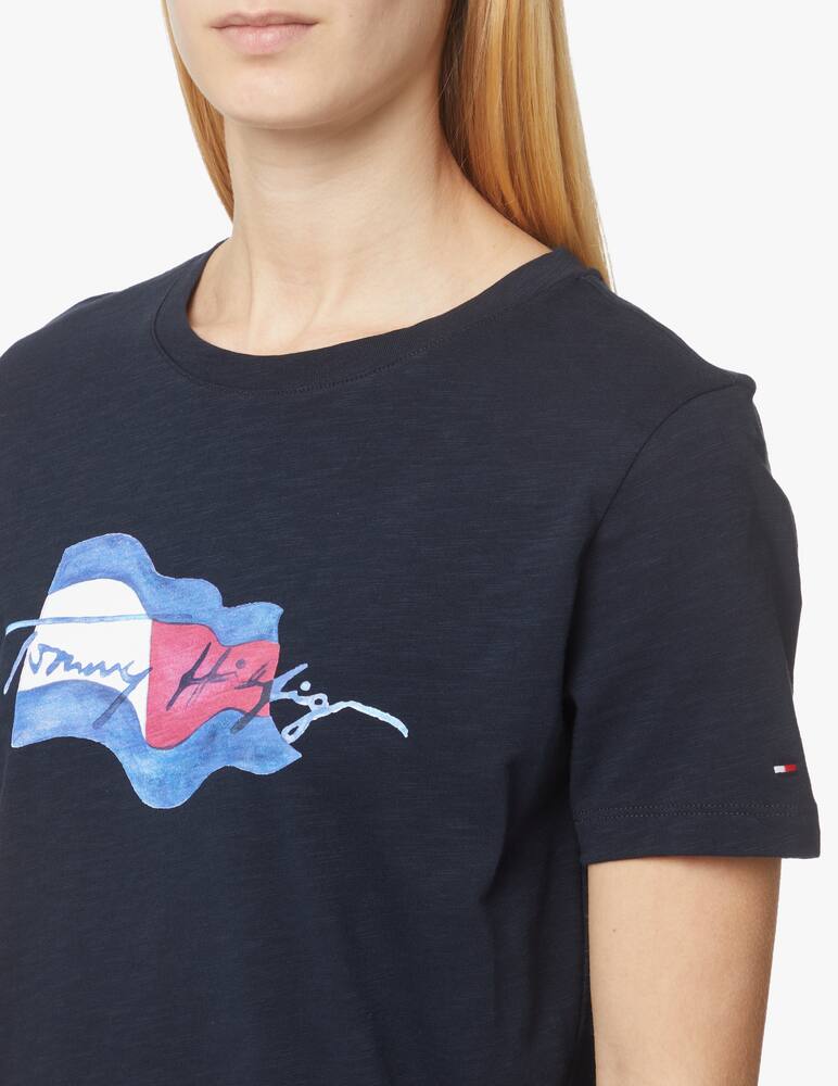 rinascente Tommy Hilfiger T-shirt in cotone con bandiera grande - blu