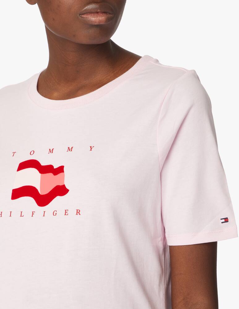 rinascente Tommy Hilfiger Cotton t-shirt with embroidered flag - pink