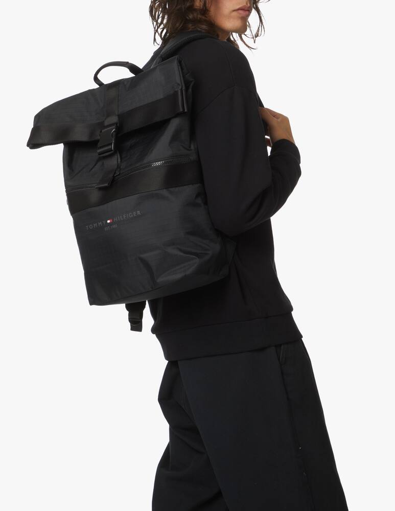 rinascente Tommy Hilfiger Zaino roll top in nylon - nero