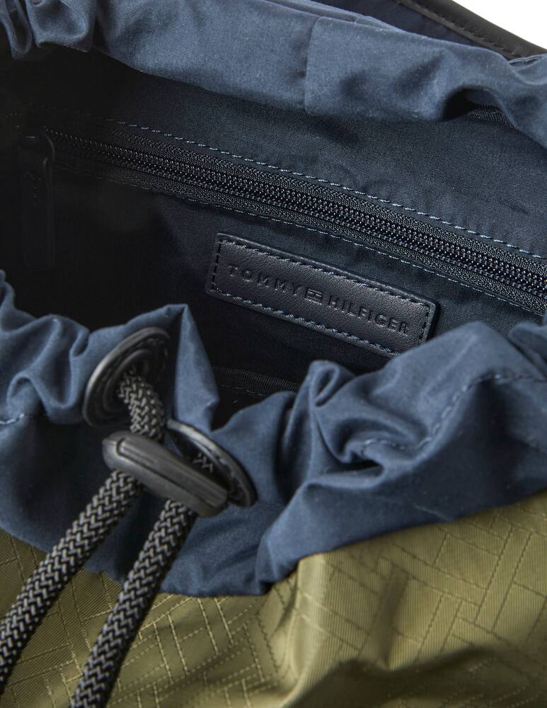 rinascente Tommy Hilfiger Zaino con patch logo - verde