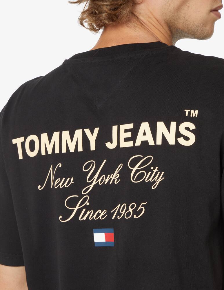 Tommy Jeans Back logo t-shirt - black - picture 4 Tommy Jeans Back logo t-shirt - black - picture 4