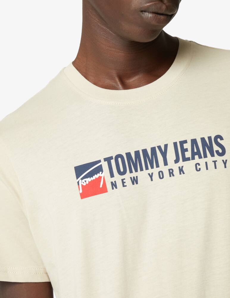 Tommy Jeans Logo t-shirt - beige - picture 4 Tommy Jeans Logo t-shirt - beige - picture 4