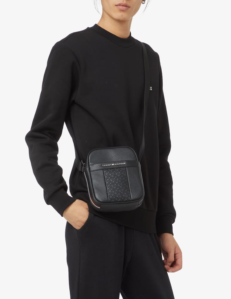 rinascente Tommy Hilfiger Embossed logo reporter bag - Black