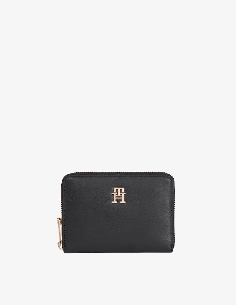 Tommy Hilfiger Portafolgio Chic Medium - immagine 1 Tommy Hilfiger Portafolgio Chic Medium - immagine 1