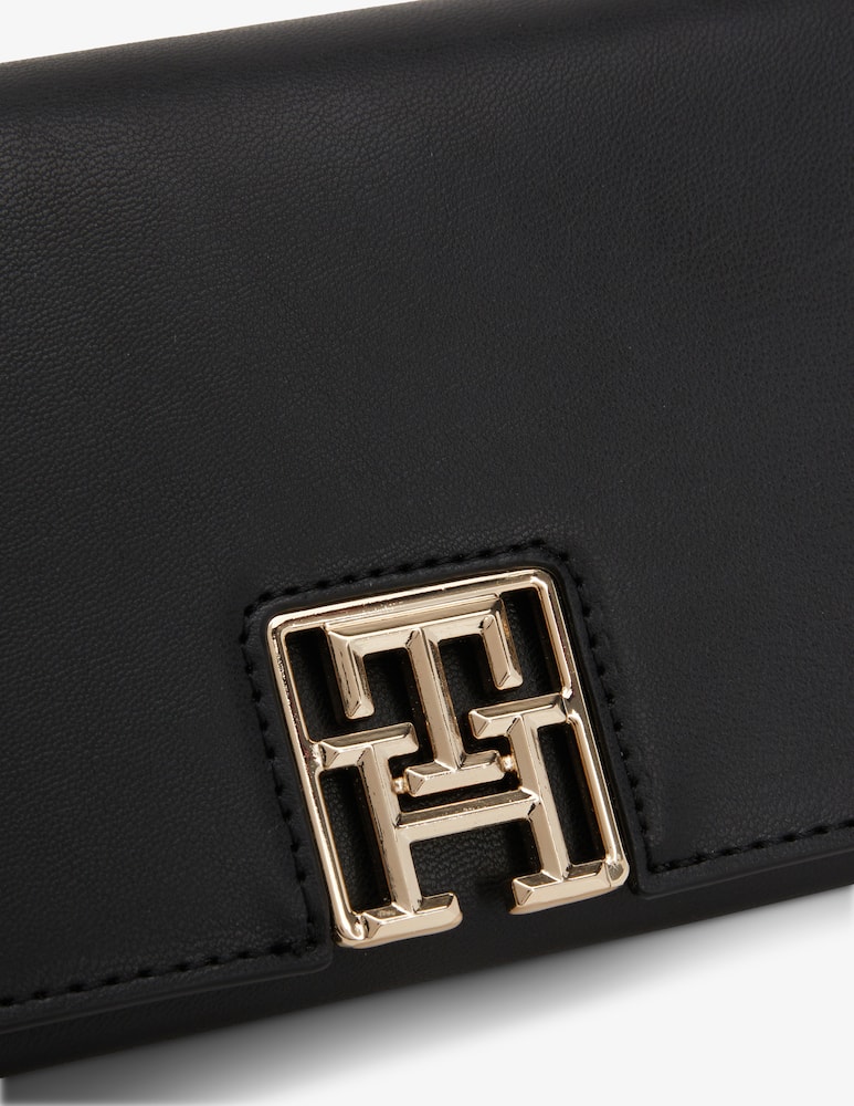 Tommy Hilfiger Borsa a spalla grande Th reset con catena - immagine 3 Tommy Hilfiger Borsa a spalla grande Th reset con catena - immagine 3