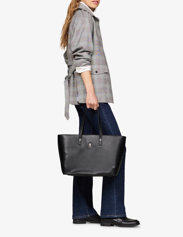 Tommy Hilfiger Borsa shopper Th chic - immagine 2 Tommy Hilfiger Borsa shopper Th chic - immagine 2