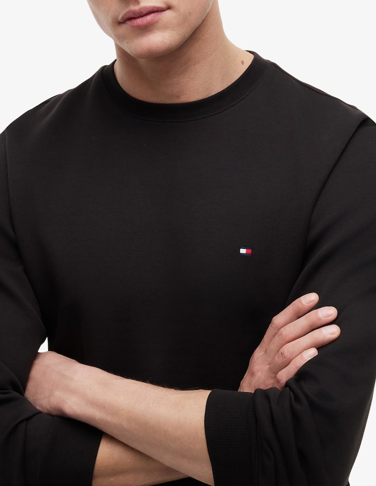 Tommy Hilfiger Essential crewneck sweatshirt - picture 4 Tommy Hilfiger Essential crewneck sweatshirt - picture 4