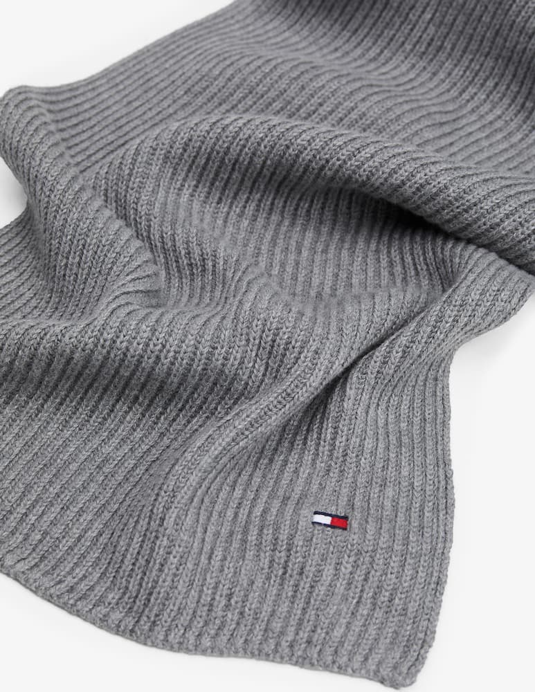 Tommy Hilfiger Sciarpa flag pima cotton cash - immagine 2 Tommy Hilfiger Sciarpa flag pima cotton cash - immagine 2