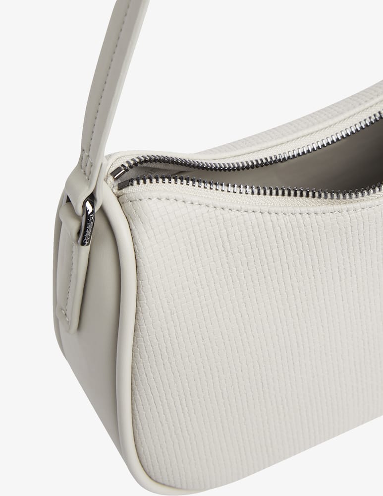 Calvin Klein Borsa a spalla Refine - immagine 3 Calvin Klein Borsa a spalla Refine - immagine 3
