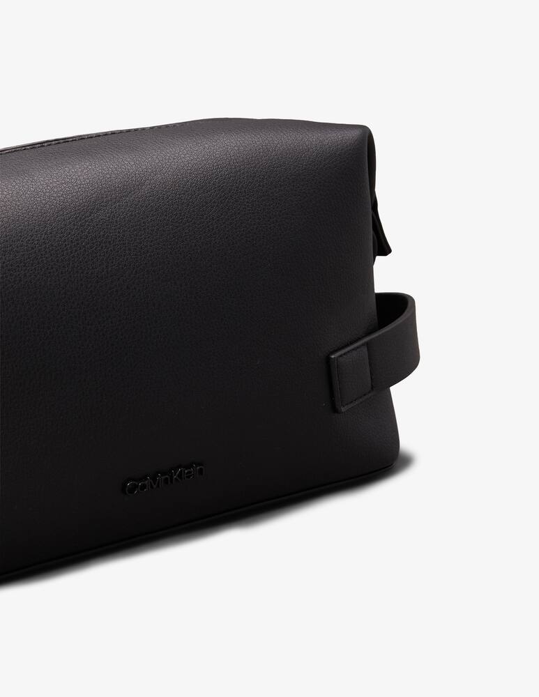 rinascente Calvin Klein Minimal focus washbag