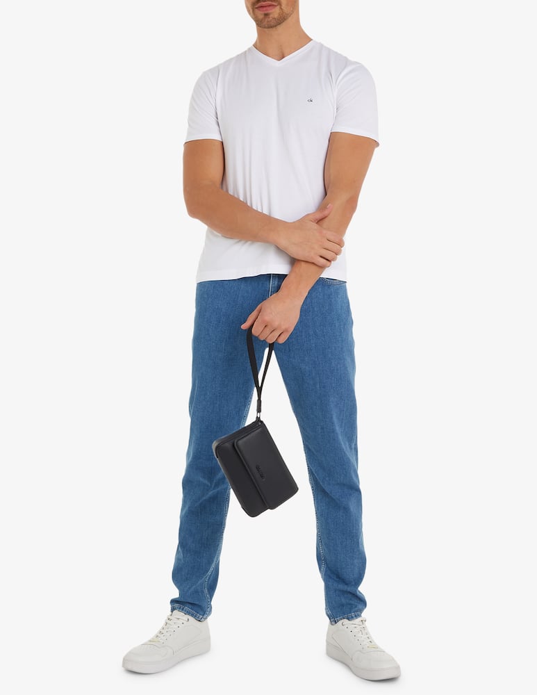 Calvin Klein Minimal focus pouch - immagine 2 Calvin Klein Minimal focus pouch - immagine 2