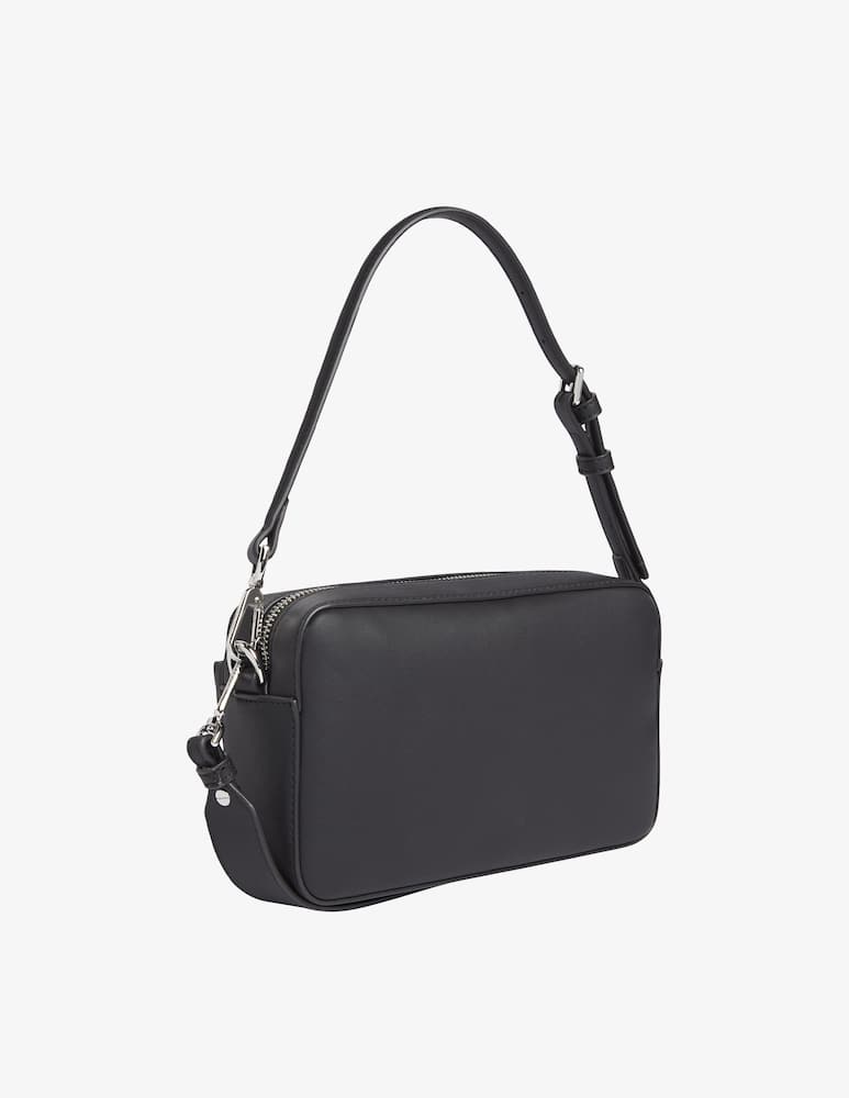 Calvin Klein Borsa a tracolla CK Must Convertible - immagine 2 Calvin Klein Borsa a tracolla CK Must Convertible - immagine 2