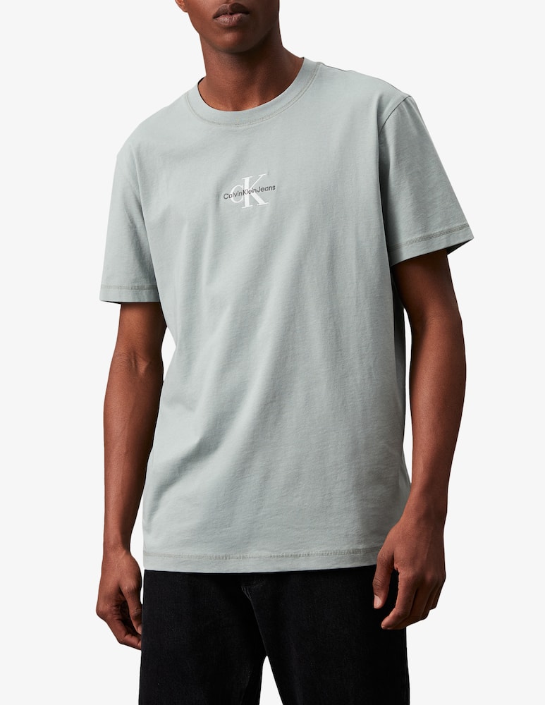 Calvin Klein Jeans Maglietta logo centro - immagine 1 Calvin Klein Jeans Maglietta logo centro - immagine 1