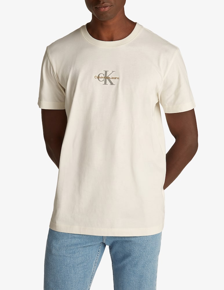 Calvin Klein Jeans Maglietta logo centro - immagine 1 Calvin Klein Jeans Maglietta logo centro - immagine 1
