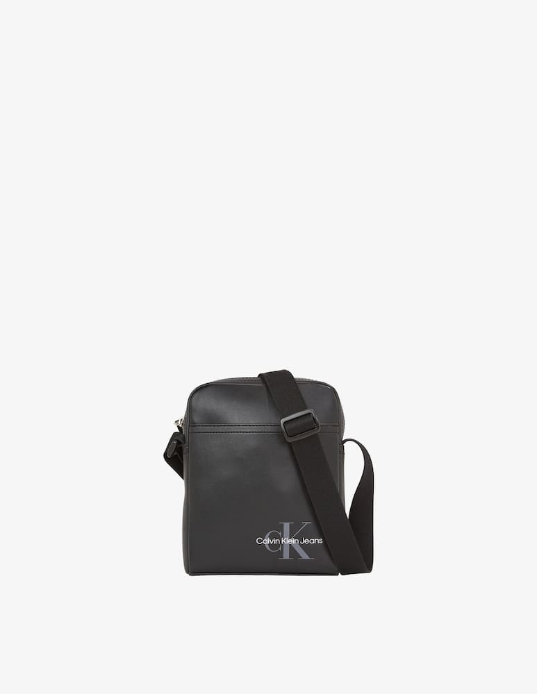 Calvin Klein Jeans Tracolla monogram soft reporter - immagine 1 Calvin Klein Jeans Tracolla monogram soft reporter - immagine 1