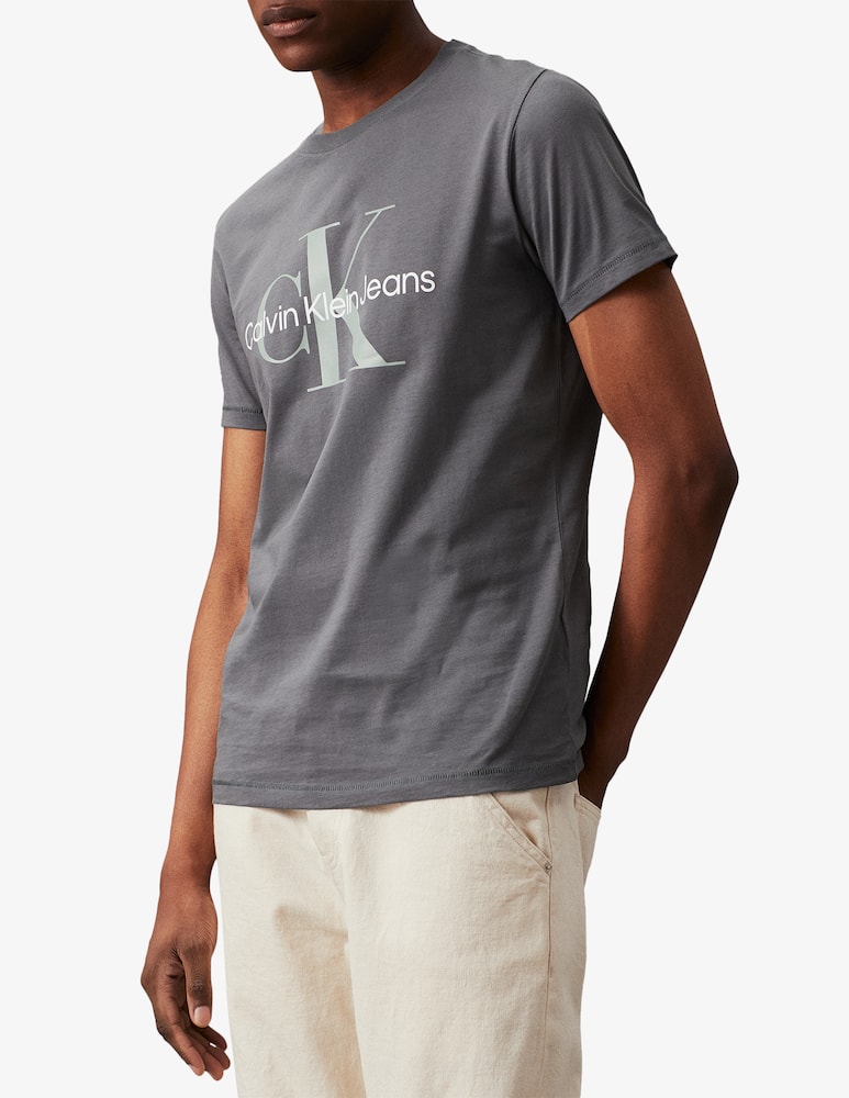 Calvin Klein Jeans Maglietta slim fit big monologo - immagine 1 Calvin Klein Jeans Maglietta slim fit big monologo - immagine 1
