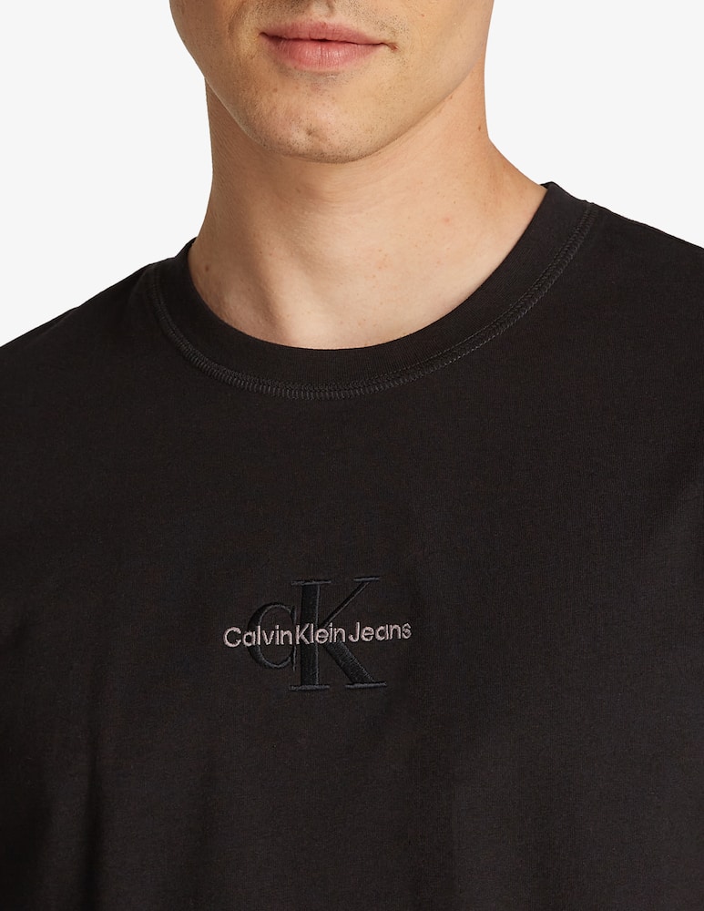 Calvin Klein Jeans Maglietta logo centro - immagine 3 Calvin Klein Jeans Maglietta logo centro - immagine 3