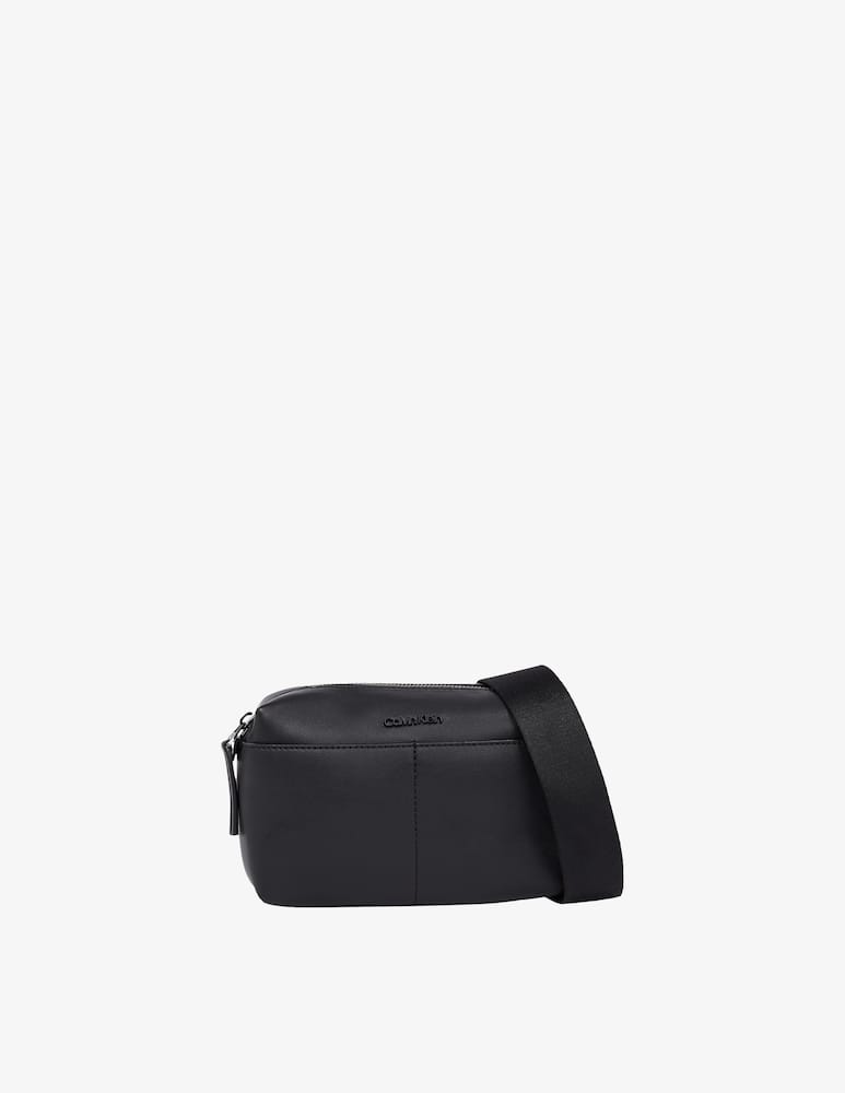Calvin Klein Clean essential camera bag - immagine 1 Calvin Klein Clean essential camera bag - immagine 1