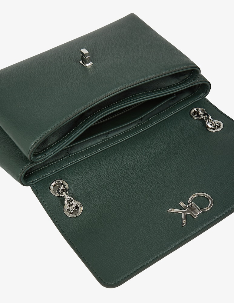 Calvin Klein Borsa a spalla Re-Lock - immagine 4 Calvin Klein Borsa a spalla Re-Lock - immagine 4