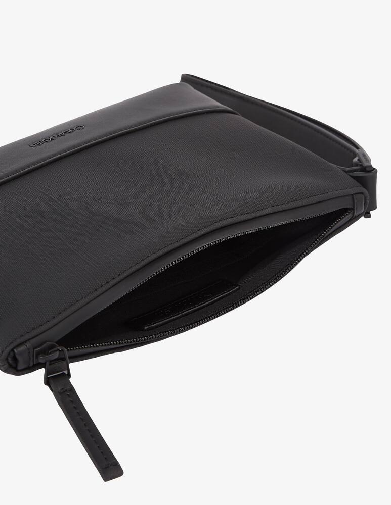 rinascente Calvin Klein Tech sensual compact case