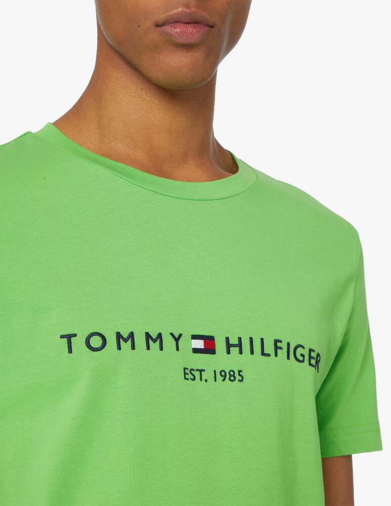 Tommy Hilfiger Logo flag t-shirt - picture 4 Tommy Hilfiger Logo flag t-shirt - picture 4