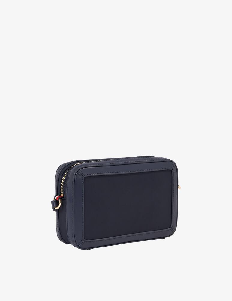 rinascente Tommy Hilfiger TH essential S crossbody bag