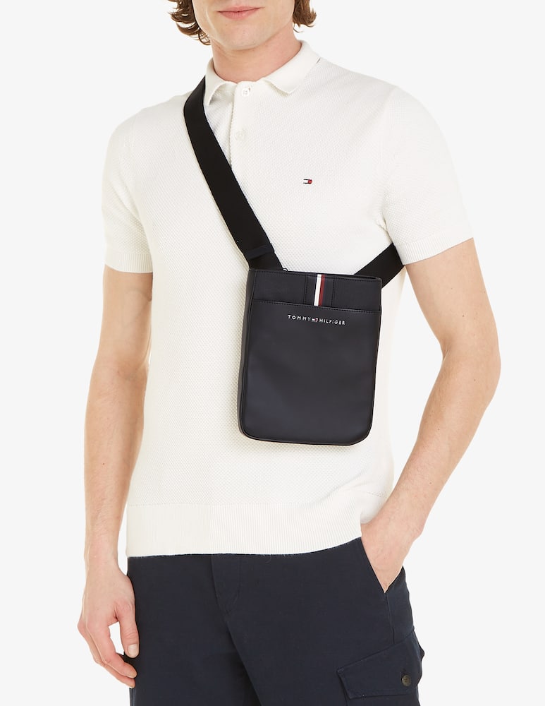 Tommy Hilfiger Corporate mini crossover bag - picture 2 Tommy Hilfiger Corporate mini crossover bag - picture 2