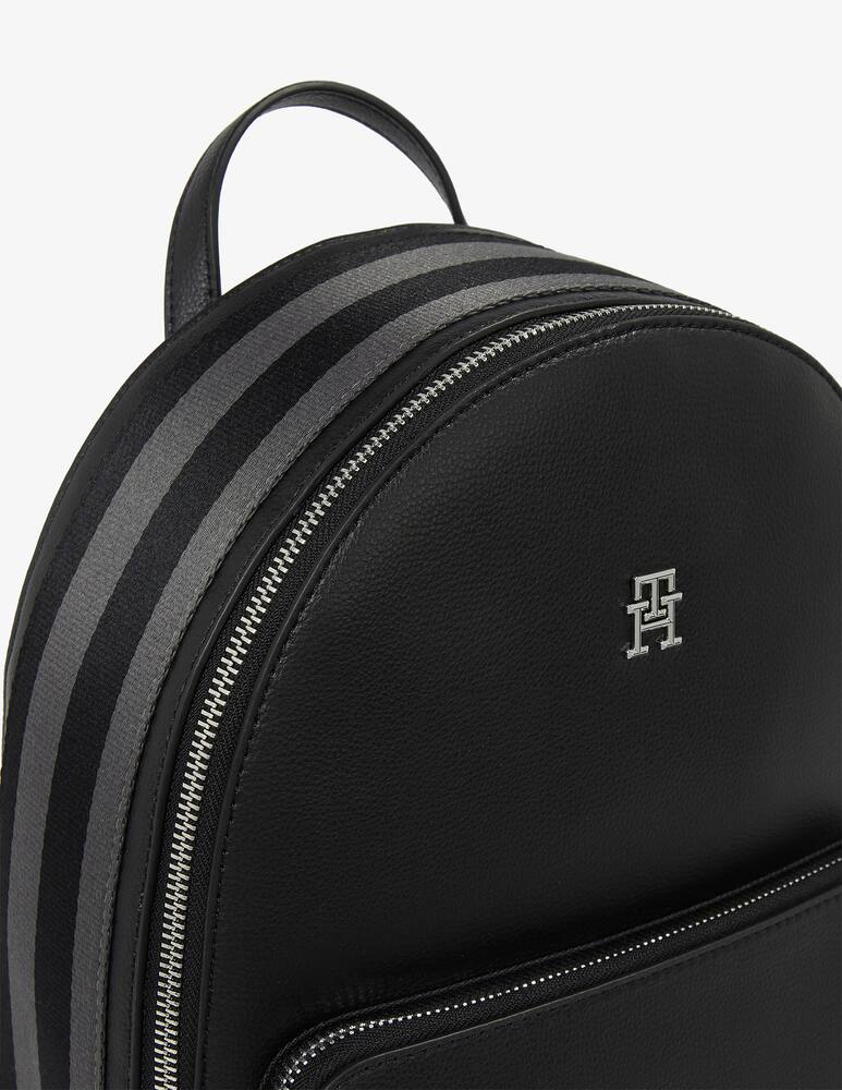 Tommy Hilfiger Zaino S TH Essential - immagine 3 Tommy Hilfiger Zaino S TH Essential - immagine 3