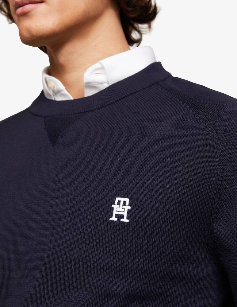 Tommy Hilfiger Maglia girocollo monogram loghino - immagine 4 Tommy Hilfiger Maglia girocollo monogram loghino - immagine 4