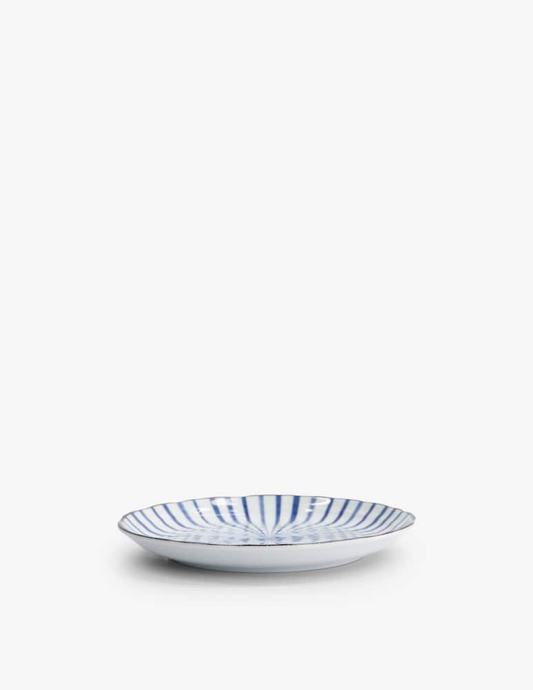 TOKYO design studio Plate Natsu Tokusa 24.7X3Cm Blue/White - picture 4 TOKYO design studio Plate Natsu Tokusa 24.7X3Cm Blue/White - picture 4