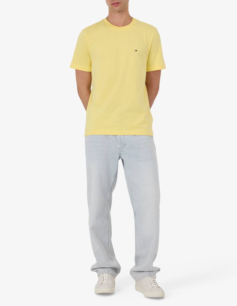 Tommy Hilfiger Solid crewneck t-shirt - picture 2 Tommy Hilfiger Solid crewneck t-shirt - picture 2