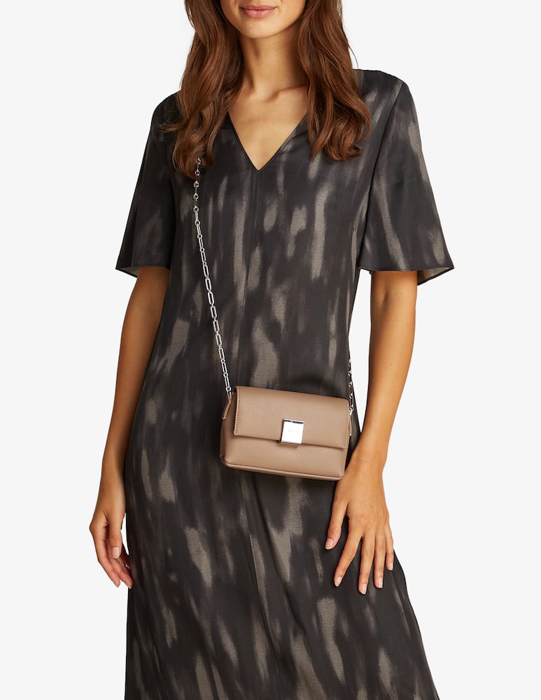 rinascente Calvin Klein Borsa tracolla con catena Plaque 