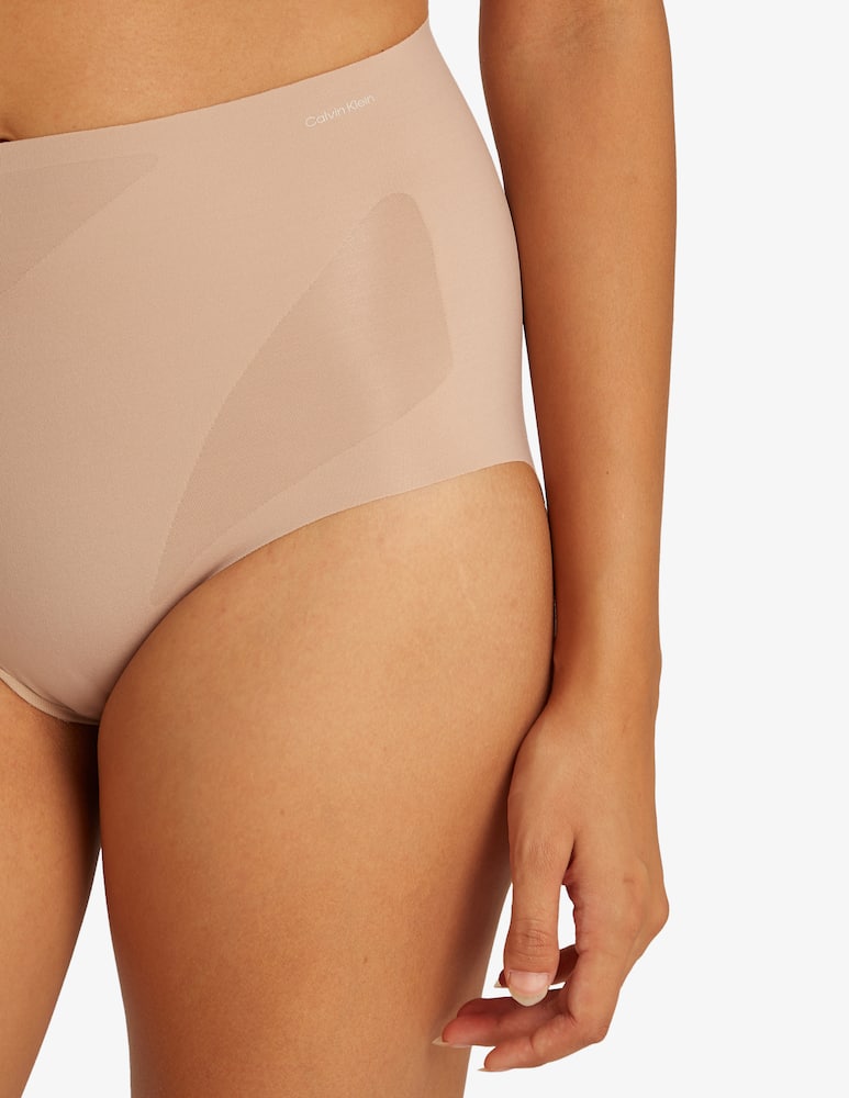 Calvin Klein Seamless sculpted brief - picture 5 Calvin Klein Seamless sculpted brief - picture 5