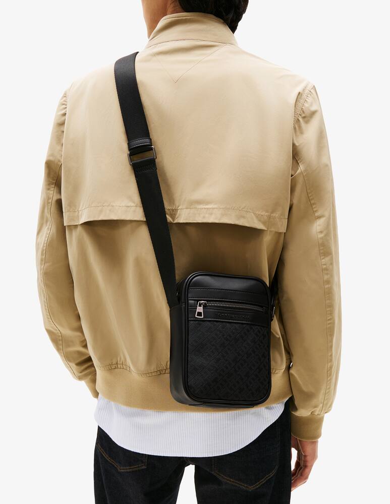 Tommy Hilfiger Borsa mini reporter Monogram - immagine 2 Tommy Hilfiger Borsa mini reporter Monogram - immagine 2