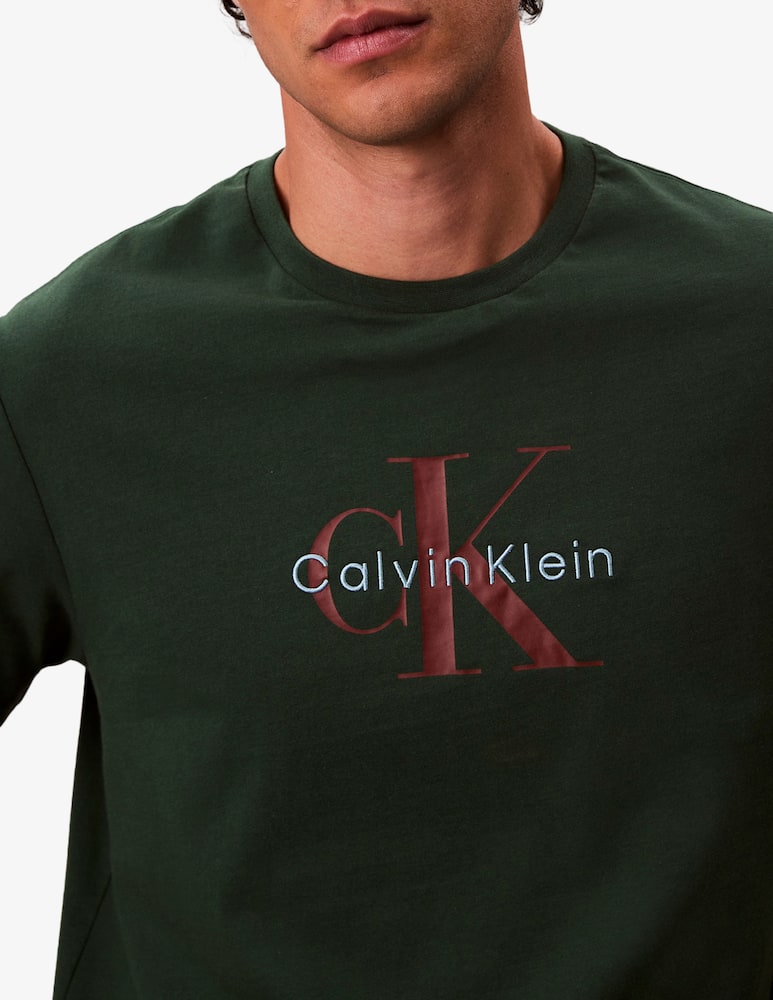 Calvin Klein Jeans Hero monologo t-shirt - picture 4 Calvin Klein Jeans Hero monologo t-shirt - picture 4