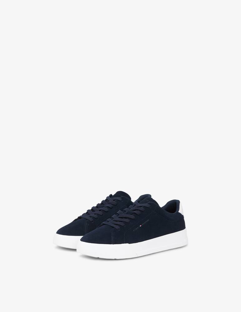 Tommy Hilfiger Sneakers in camoscio Court - immagine 2 Tommy Hilfiger Sneakers in camoscio Court - immagine 2