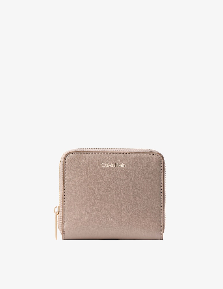 Calvin Klein Zip-around wallet with Foil logo - picture 1 Calvin Klein Zip-around wallet with Foil logo - picture 1