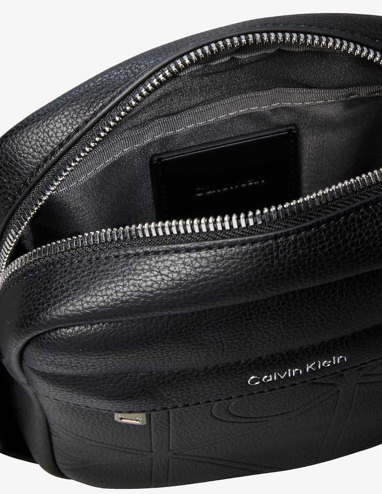 rinascente Calvin Klein Borsa reporter con logo embossing