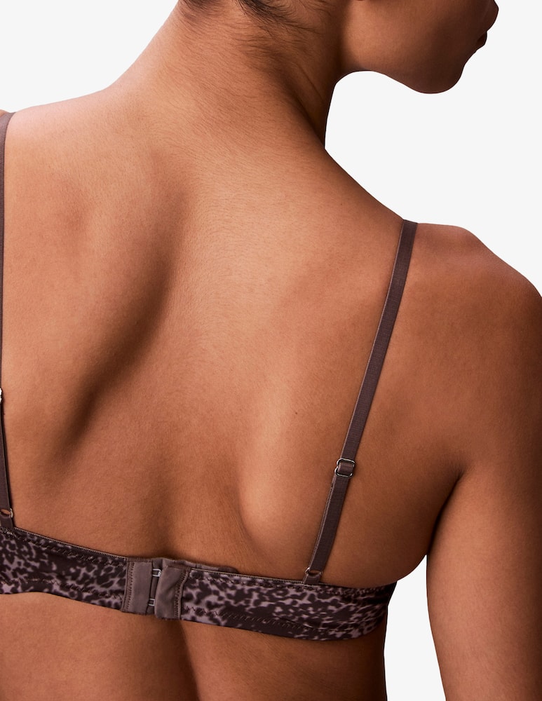 Calvin Klein Reggiseno demi leggermente imbottito - immagine 4 Calvin Klein Reggiseno demi leggermente imbottito - immagine 4