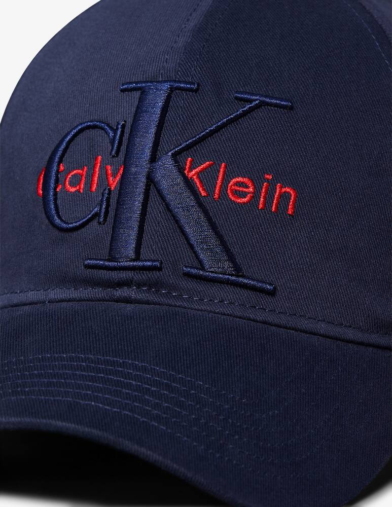 rinascente Calvin Klein Cappello monologo Calvin Klein
