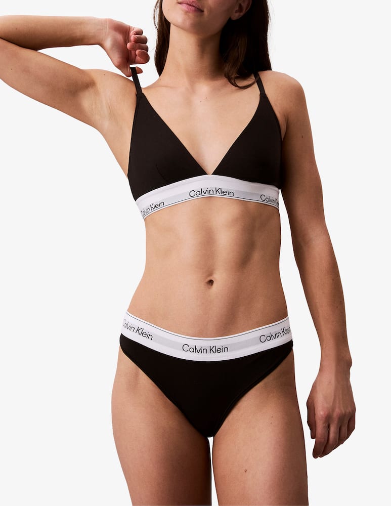 Calvin Klein Logo thong - picture 2 Calvin Klein Logo thong - picture 2