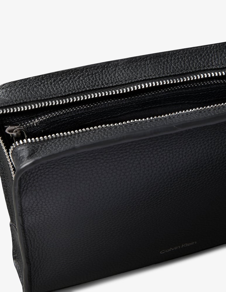 Calvin Klein Astuccio da viaggio Calvin - immagine 3 Calvin Klein Astuccio da viaggio Calvin - immagine 3