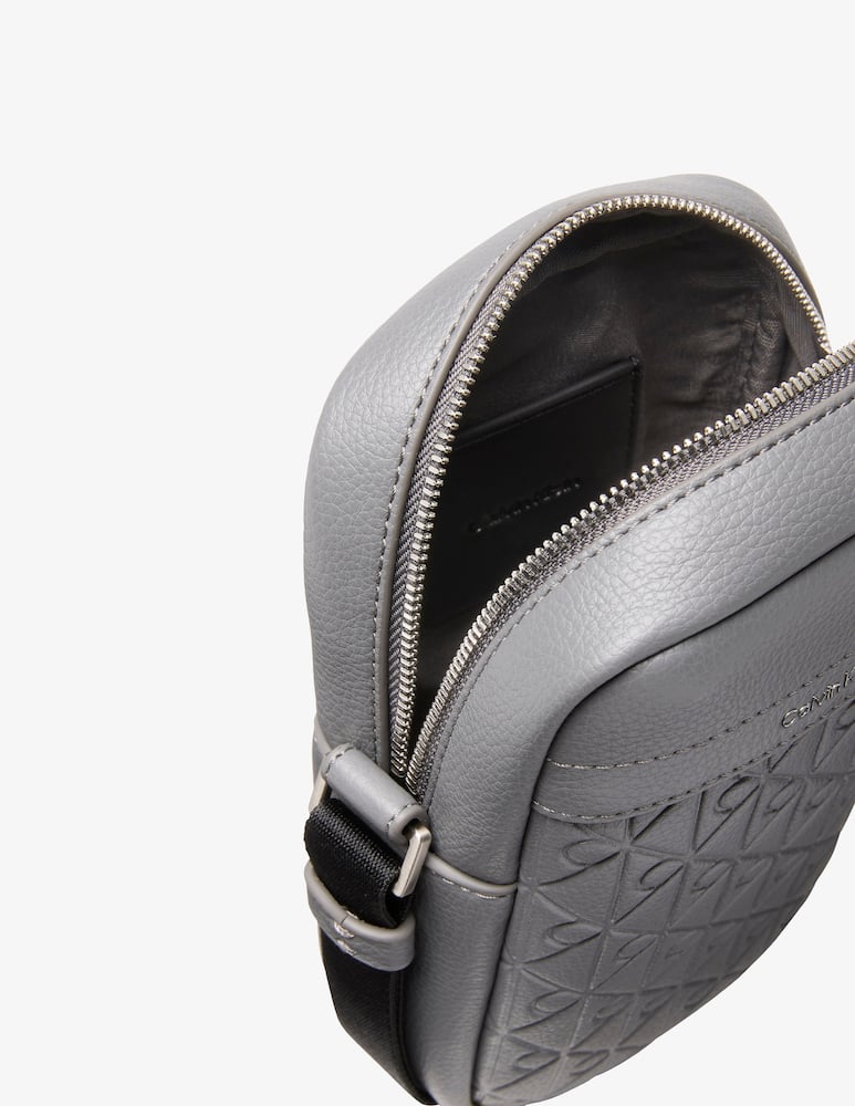 rinascente Calvin Klein Reporter emblem emboss