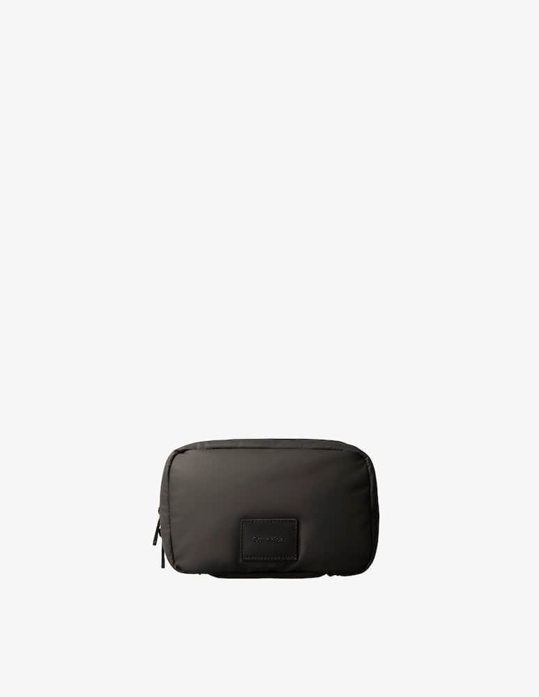 Calvin Klein Puffer utility washbag - picture 1 Calvin Klein Puffer utility washbag - picture 1