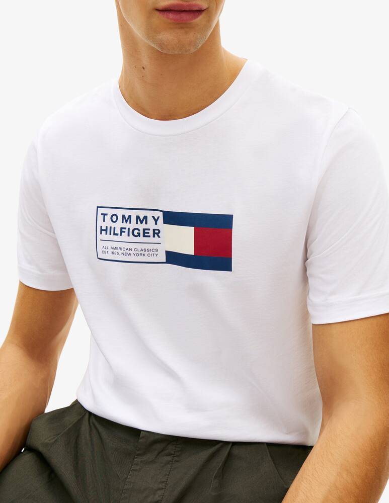 rinascente Tommy Hilfiger Brand love text t-shirt