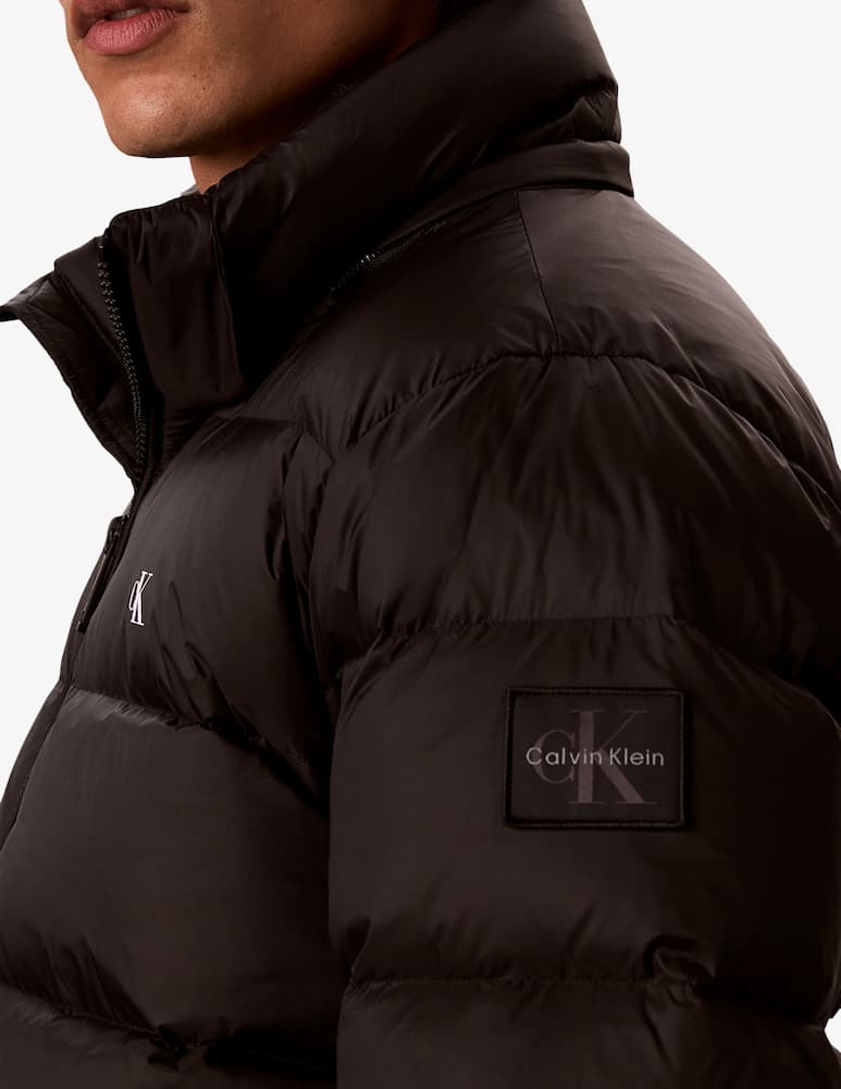 Calvin Klein Jeans Piumino con cappuccio - immagine 4 Calvin Klein Jeans Piumino con cappuccio - immagine 4