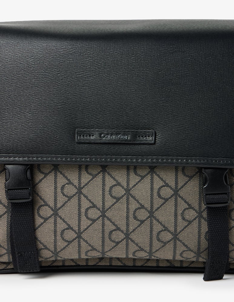 Calvin Klein Borsa portacomputer con patta - immagine 3 Calvin Klein Borsa portacomputer con patta - immagine 3